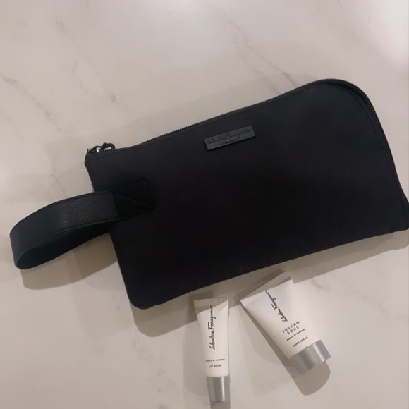 Salvatore Ferragamo cosmetic bag - Picture 2 of 3